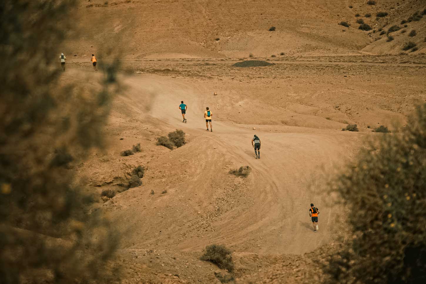 Coureurs sur les pistes du désert d’Agafay
